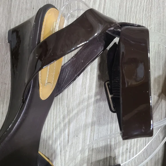Banana Republic Shoes - Picture 6 of 9
